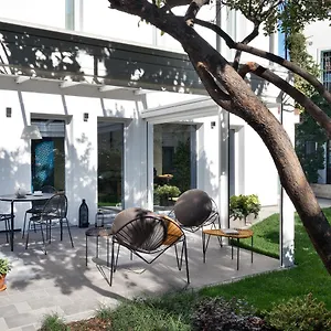 conti-guest-house-milan.italymilanhotels.net/